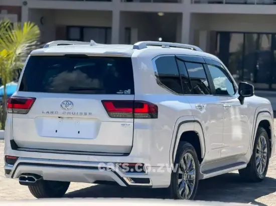 Picture of Toyota Land Cruiser 2024