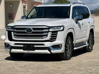 Picture of Toyota Land Cruiser 2024
