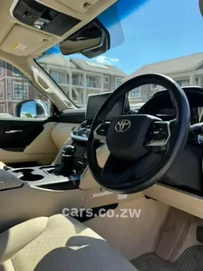 Picture of Toyota Land Cruiser 2024