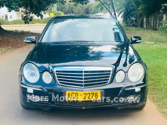 Picture of Mercedes Benz E-Class 2009
