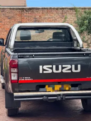 Picture of Isuzu KB250 2017