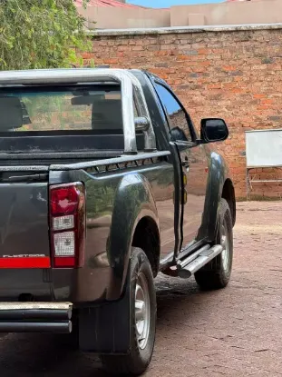 Picture of Isuzu KB250 2017