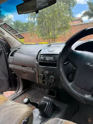 Picture of Isuzu KB250 2017