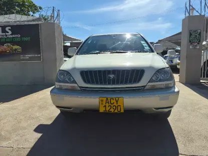 Picture of Toyota Harrier 1999