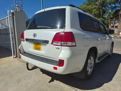 Picture of Toyota Land Cruiser 2009