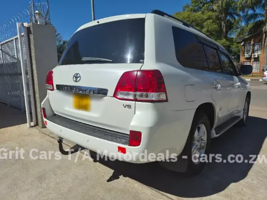 Picture of Toyota Land Cruiser 2009