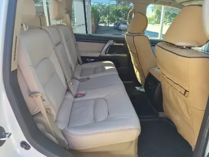 Picture of Toyota Land Cruiser 2009