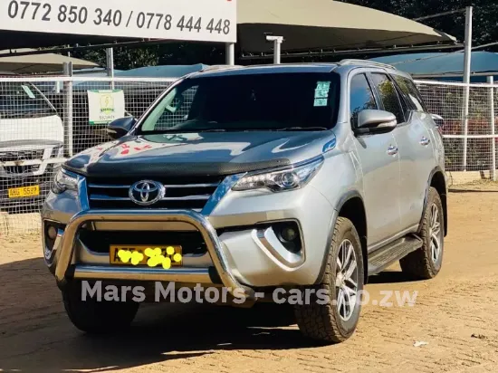 Picture of Toyota Fortuner 2017