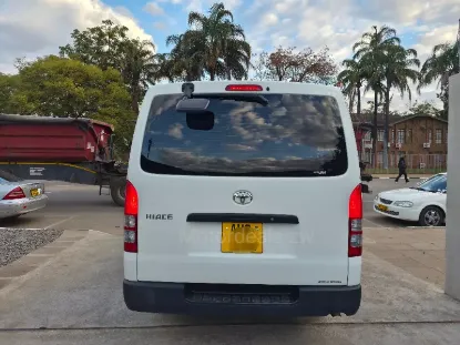 Picture of Toyota Hiace 2017
