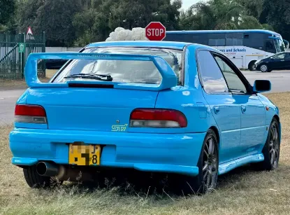 Picture of Subaru 1996