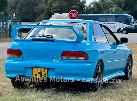 Picture of Subaru 1996