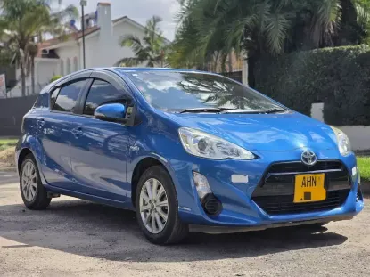 Picture of Toyota Aqua 2016