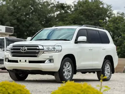 Picture of Toyota Land Cruiser 2020