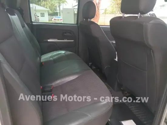 Picture of Isuzu KB300 2011