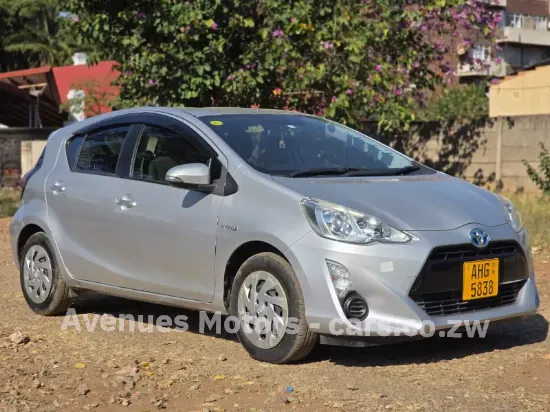 Picture of Toyota Aqua 2016