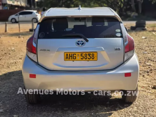 Picture of Toyota Aqua 2016