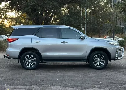 Picture of Toyota Fortuner 2016
