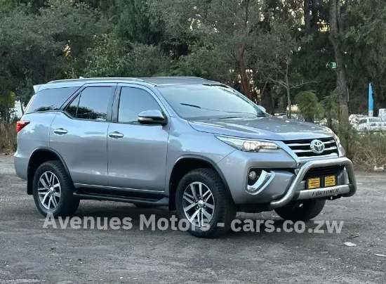 Picture of Toyota Fortuner 2016