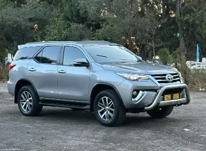 Picture of Toyota Fortuner 2016