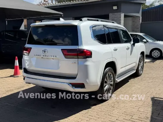 Picture of Toyota Land Cruiser 2022