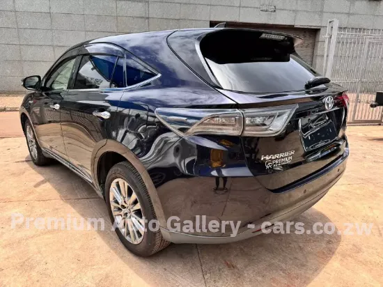 Picture of Toyota Harrier 2014