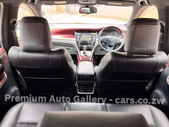 Picture of Toyota Harrier 2014