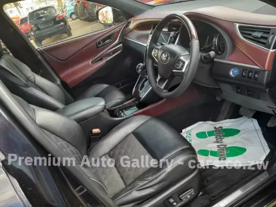 Picture of Toyota Harrier 2014