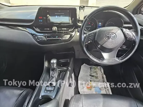 Picture of Toyota C-HR 2017
