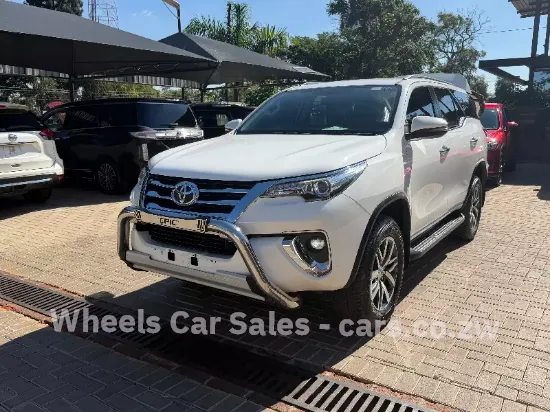 Picture of Toyota Fortuner 2020