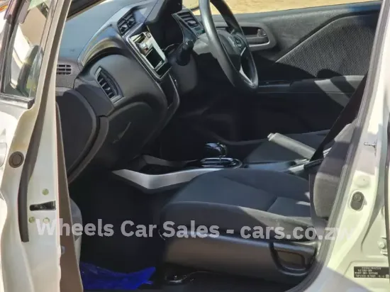 Picture of Honda Grace 2018