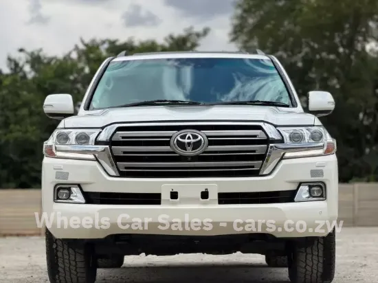 Picture of Toyota Land Cruiser 2020