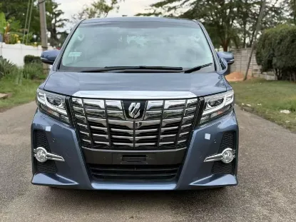 Picture of Toyota Alphard 2017