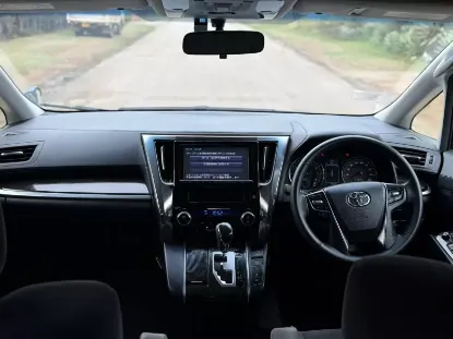 Picture of Toyota Alphard 2017