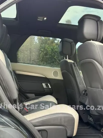 Picture of Land Rover Discovery 2024