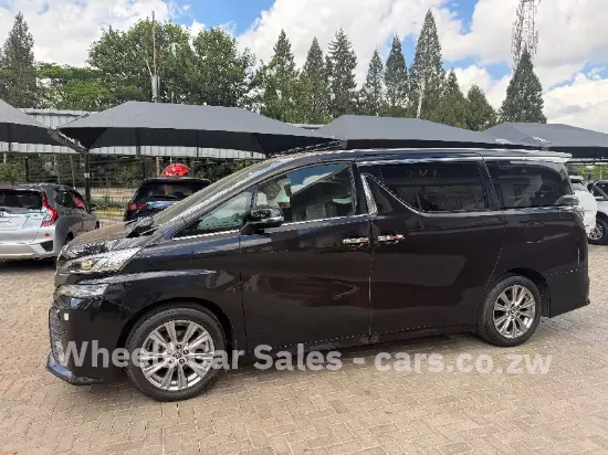 Picture of Toyota Vellfire 2017
