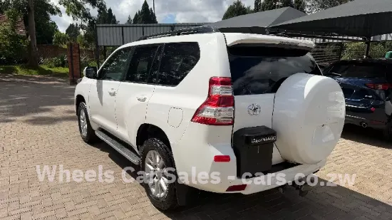 Picture of Toyota Prado 2015