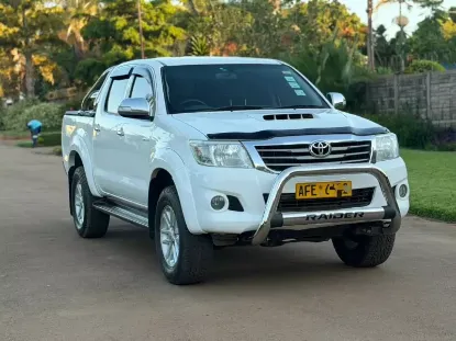 Picture of Toyota Hilux 2013
