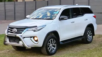 Picture of Toyota Fortuner 2017