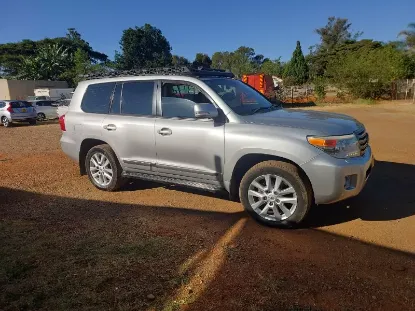 Picture of Toyota Land Cruiser 2013