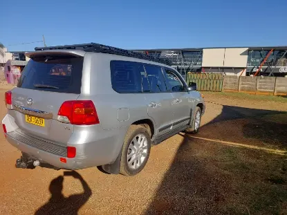 Picture of Toyota Land Cruiser 2013