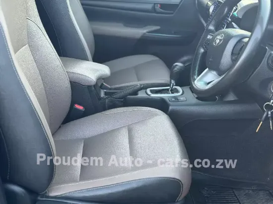 Picture of Toyota Hilux 2017