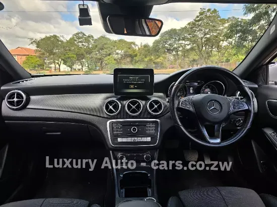 Picture of Mercedes Benz GLA 2017