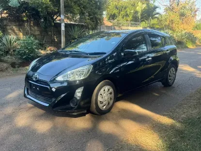 Picture of Toyota Aqua 2016