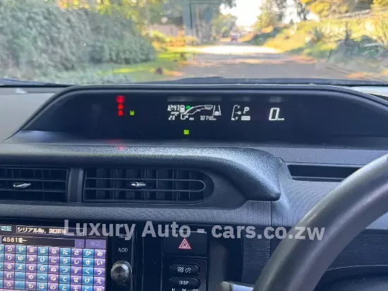 Picture of Toyota Aqua 2016
