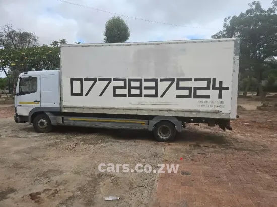 Picture of CLOSED SECURED BOXED TRUCKS Transporters and Logistics