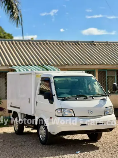Picture of Mazda Bongo 2016