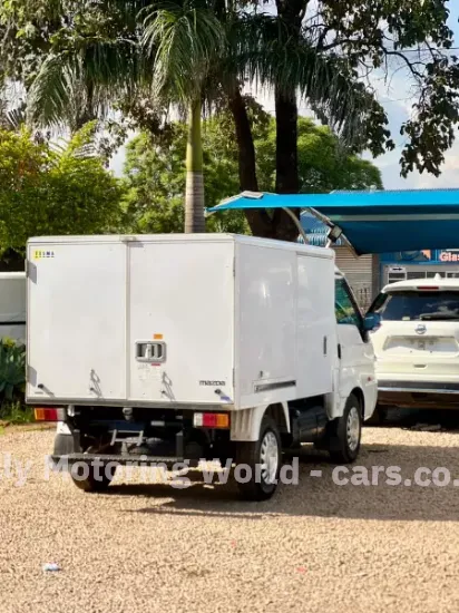 Picture of Mazda Bongo 2016