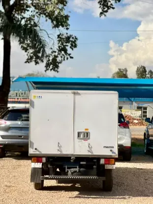 Picture of Mazda Bongo 2016