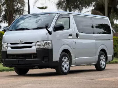 Picture of Toyota Quantum 2016