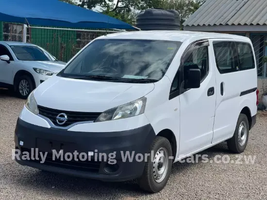 Picture of Nissan NV200 2018